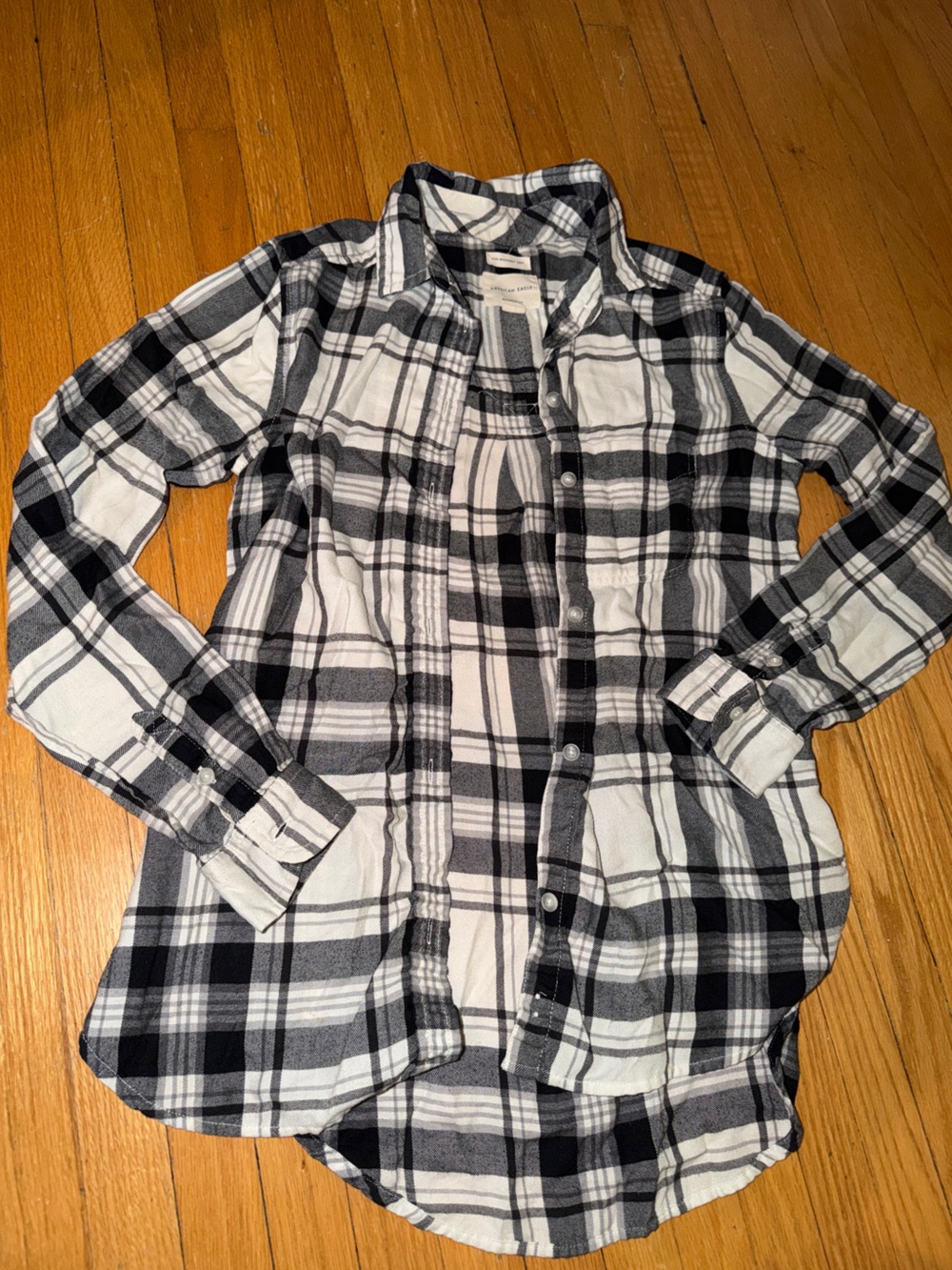 American Eagle Outfitters Black & White Plaid Button-Down Shirt